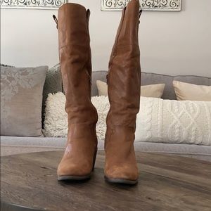 Vince Camuto Cow Girl Styled Boots